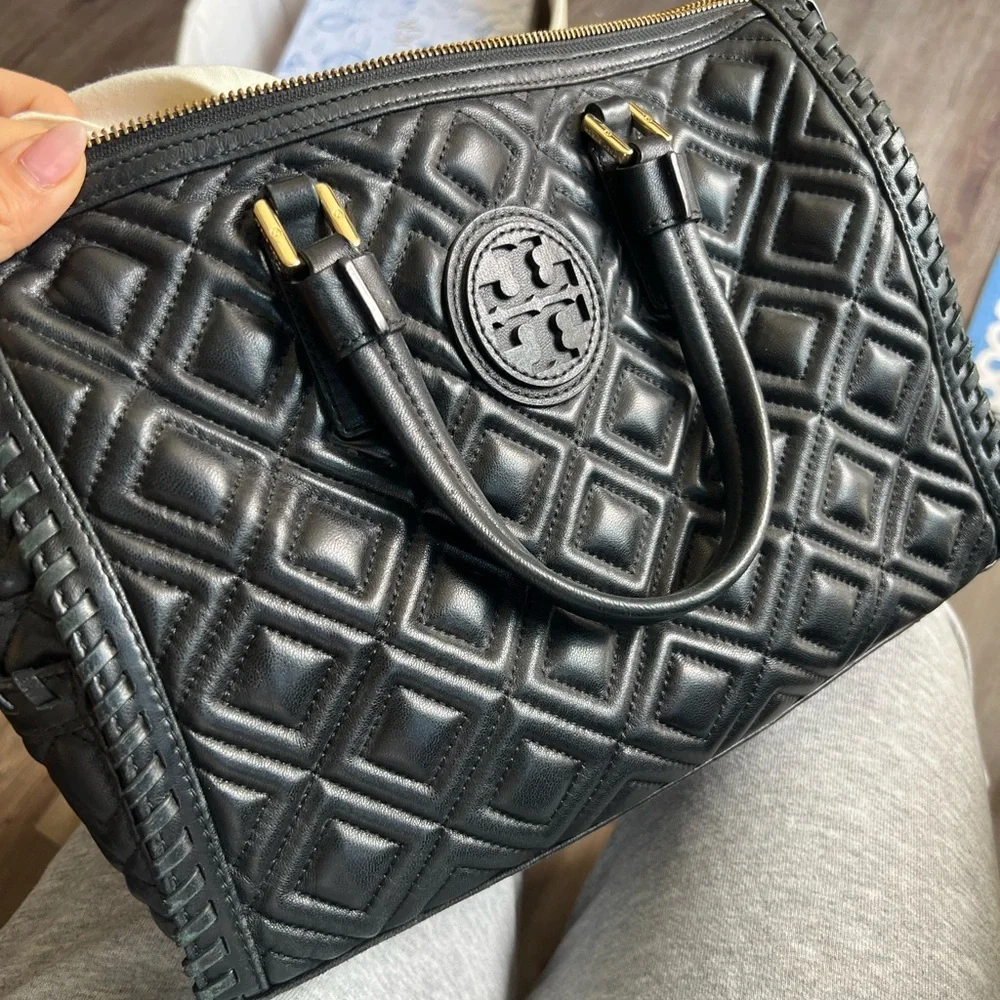 Tory Burch Black Quilted Bag - Picture 1 of 13